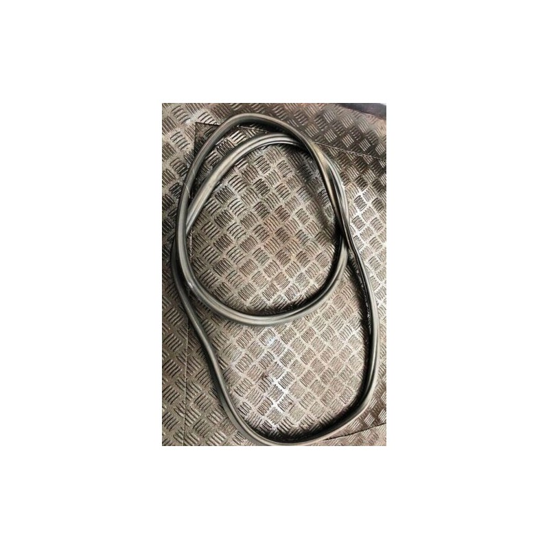 2009 Skoda Fabia MK2 1.2 HTP RH REAR RUBBER SEAL