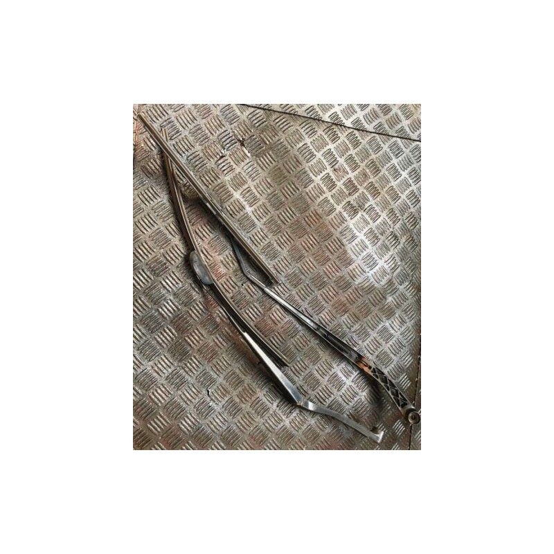 2011 Vauxhall Insignia 2.0 CDTi SRi Nav WIPER ARM PAIR