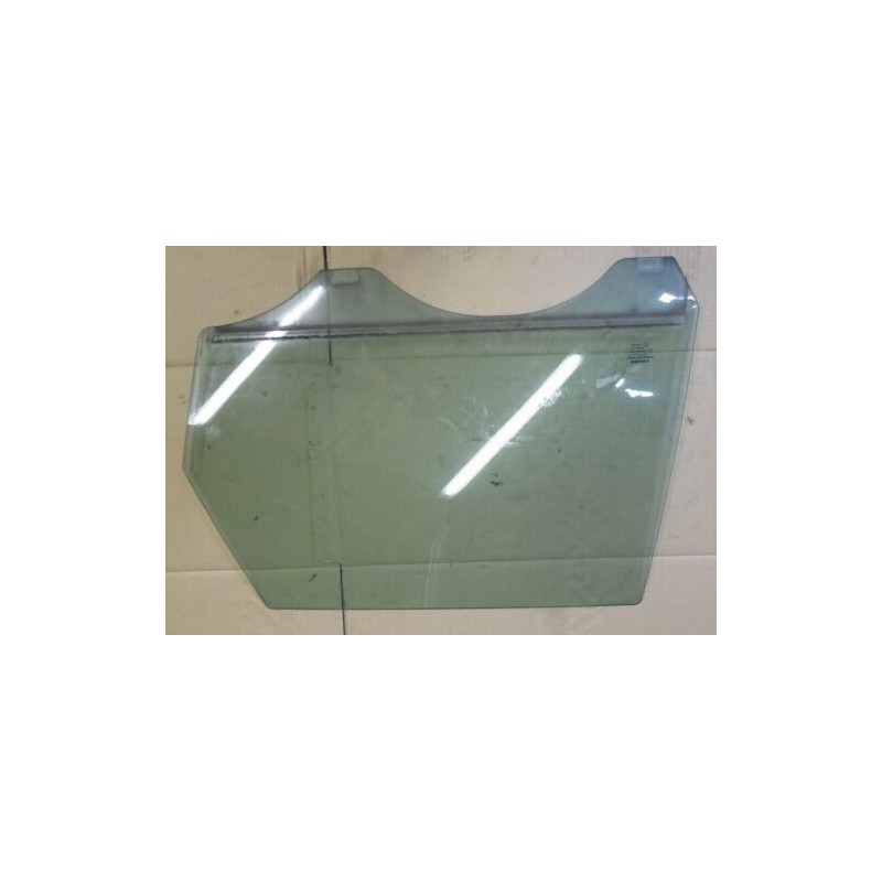 2005 VOLVO V50 2.0 D LH REAR DOOR WINDOW