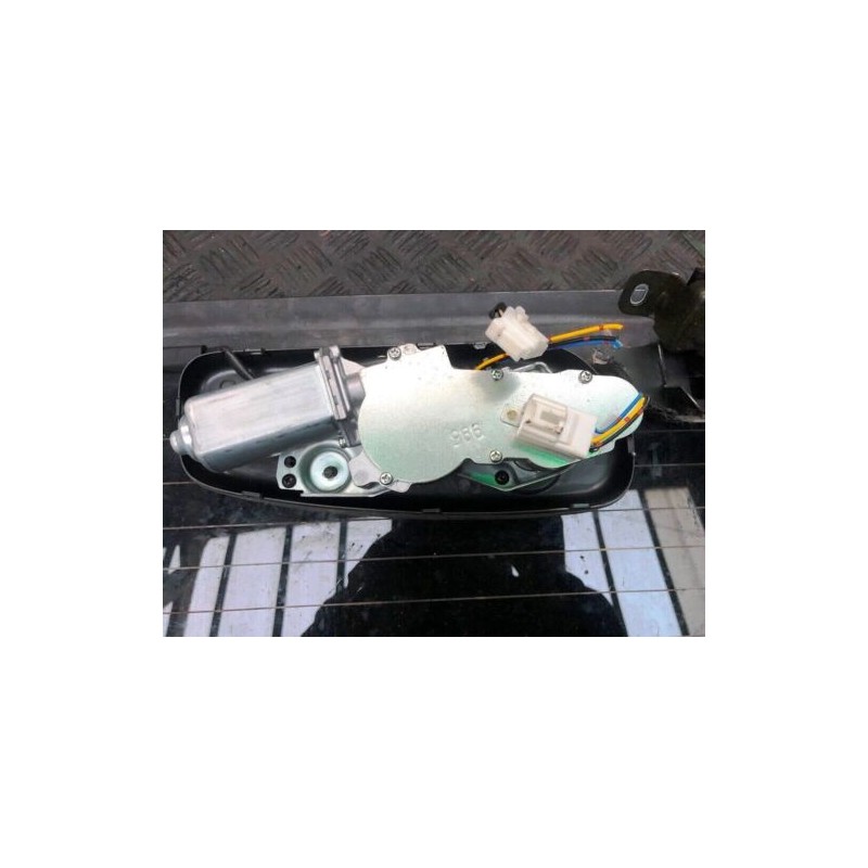 2006 NISSAN PATHFINDER TAILGATE WIPER MOTOR NO GLASS ACCIDENTALY WIRE CUTTED