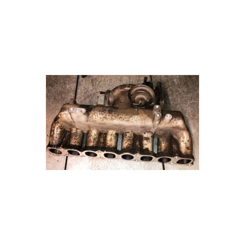 2005 KIA SORENTO 2.5 DIESEL INTAKE MANIFOLD **/