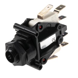 1 pcs - RS PRO 687 Series Latching Air Switch, Panel Mounted