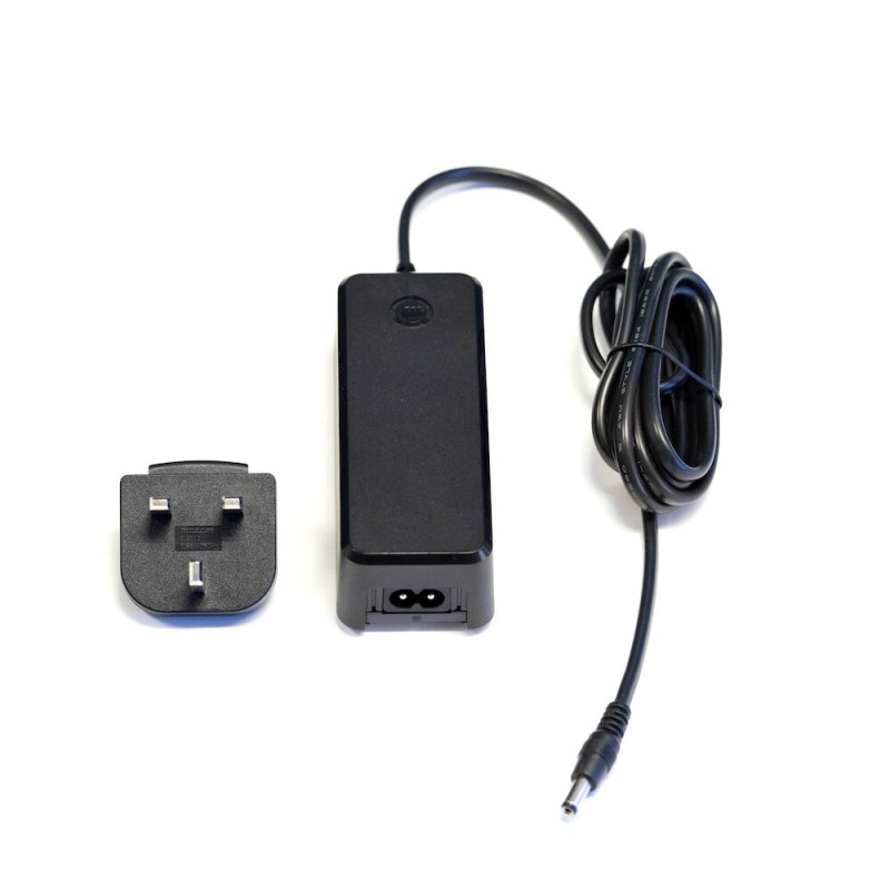 1 pcs - Sundstrom Battery Charger for use with SR 500 and SR 700