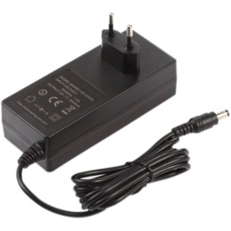 1 pcs - RS PRO 15W Plug-In AC/DC Adapter 5V dc Output, 3A Output