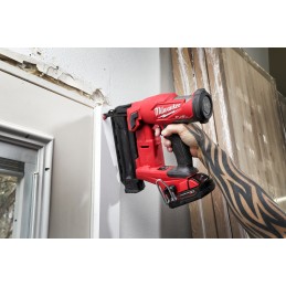 1 pcs - Milwaukee 478mm Cordless Nail Gun