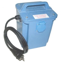 1 pcs - Carroll & Meynell 3kVA Site Transformer, 110V ac Primary, 230V Secondary, 2 x 16A O/P